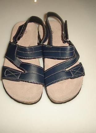 Новые босоножки, сандалии р 31 , стелька 20 см на девочку кожаная стелька