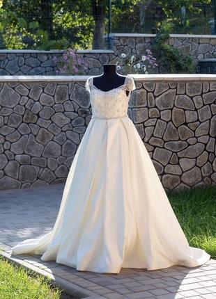 Атласное свадебное платье pollardi