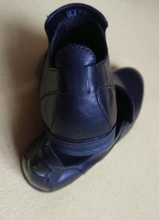 Брендові фірмові легкі шкіряні туфлі clarks,оригінал,нові,розмір 42(8анг.).10 фото