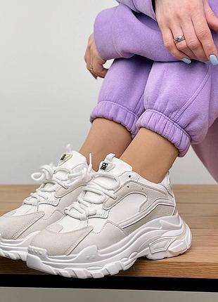 Кроссовки