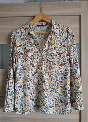Нежная легкая блуза в мелкий цветок