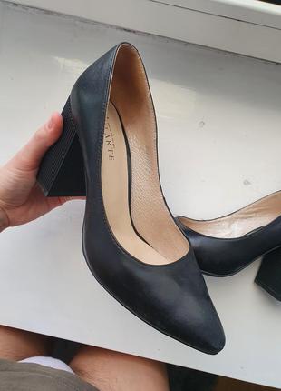 Шкіра туфлі босоніжки взуття чорне9 фото