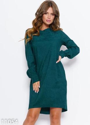 Зеленое вельветовое свободное платье с карманами