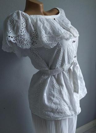 Блуза с прошвой и широким воланом.3 фото