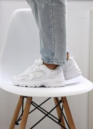 New balance 530 white трендові білі брендові кросівки беланс весна літо осінь жіночі білі класичні стильні кросівки демісезон5 фото