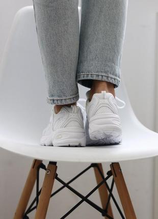 New balance 530 white трендові білі брендові кросівки беланс весна літо осінь жіночі білі класичні стильні кросівки демісезон4 фото