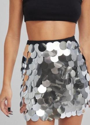 Яркая, модная мини юбка от bershka с крупными паетками3 фото