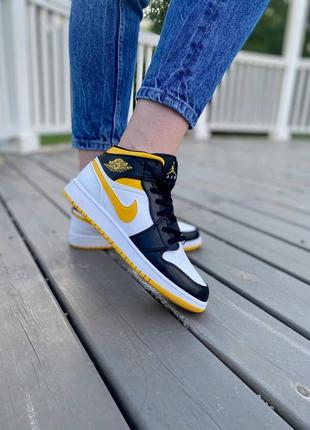 Nike air jordan 1 retro high flyknit banned hotsell