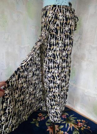 Стильная длинная лёгкая красивая юбка макси на запах,принт,цветы,кэжуал.2 фото