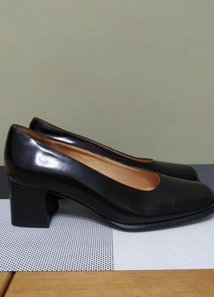 Чорні шкіряні туфлі 5th avenue олдскул на підборах натуральні туфлі шкіряні