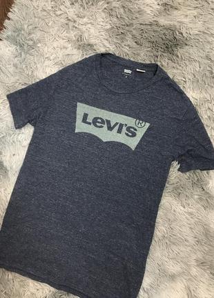 Футболка levi's