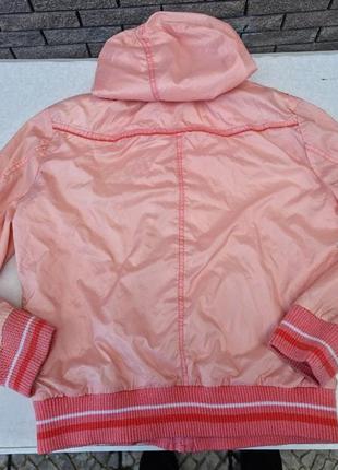 Легка жіноча куртка вітровка від бренду h&m вітровка8 фото