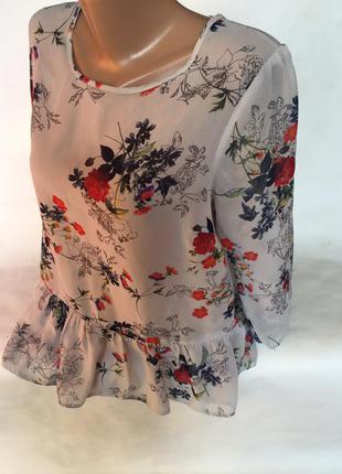 Красивая блуза