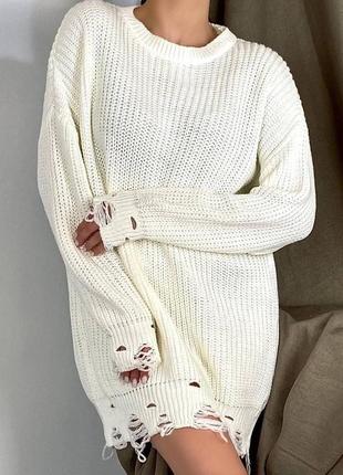 Жіночий рваний светр-туніка вільного крою оверсайз