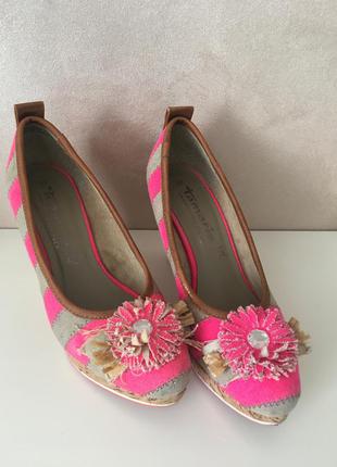 Літні яскраві туфлі tamaris2 фото