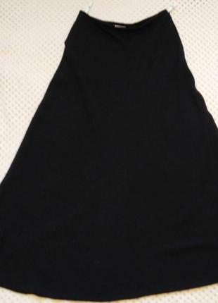 Шикарна чорна спідниця міді2 фото