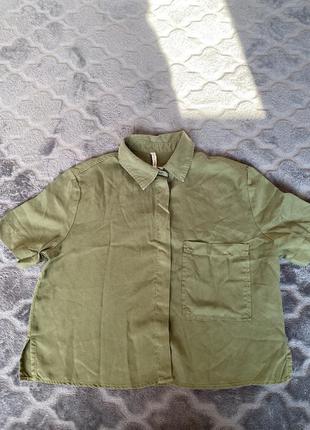 Bershka//рубашка хаки свободного укороченного дизайна