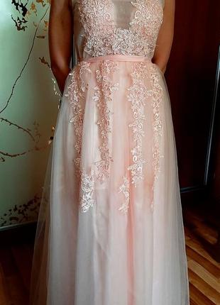 Новое шикарное розовое вечернее-свадебное платье с пышной юбкой