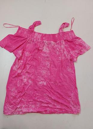 Фірмова футболка