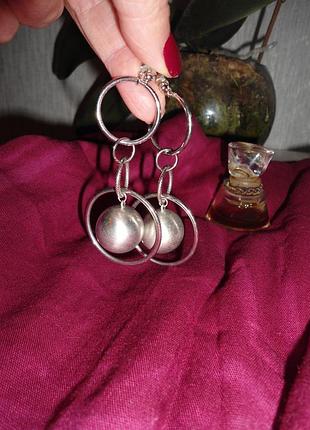 Эффектные серьги