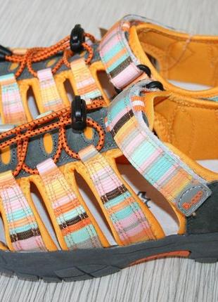 Летние сандалии с закрытым носком р.32-35, 37, 38 чехия2 фото