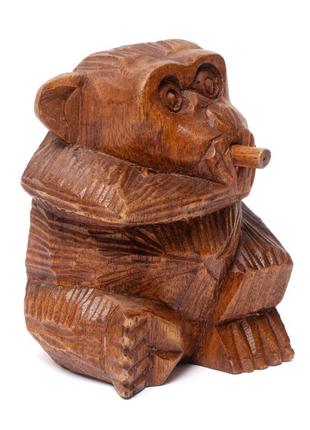 Статуэтка обезьяна курит деревянная резная высота 10см1 фото