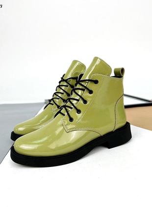 Натуральные ботинки олива