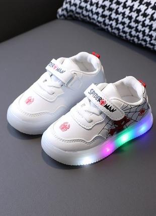 Стильные кроссовки спайдермен