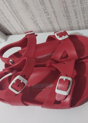 Босоніжки універсальні