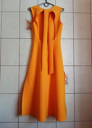 Яскраво-жовте красиве плаття з відкритою спиною6 фото