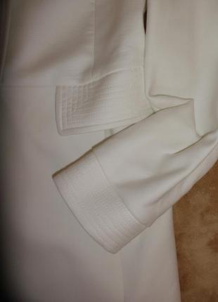 Белое пальто zara для особых случаев4 фото