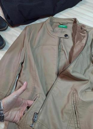 Очень классная курточка пиджак веnetton5 фото