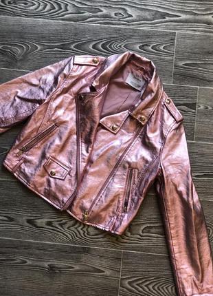 Косуха, кожанка bershka