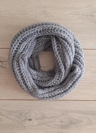 Сірий хомут снуд в'язка