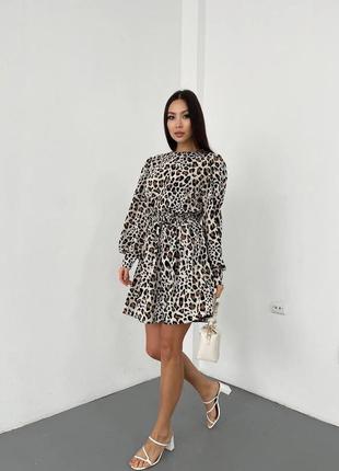 Женское платье в леопардовый принт