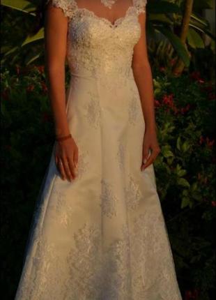 Свадебное платье от дизайнера тани григ3 фото