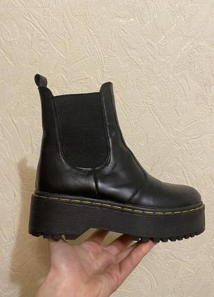 Черевики dr.martens