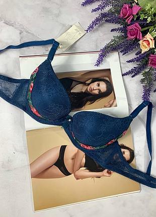 Бюстгальтер на поролоне 8266
