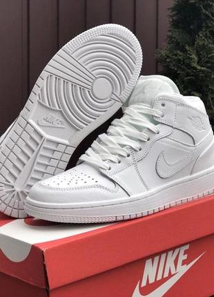 Р.36,  40 кроссовки nike air jordan (белые) ks 11071