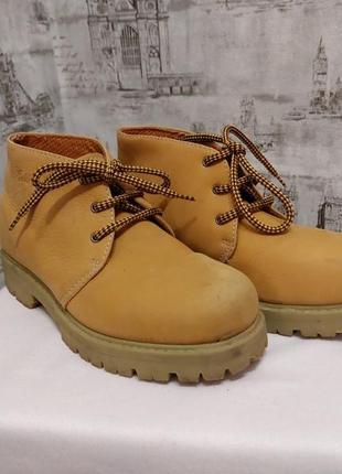 Руде світло коричневі черевики нубук осінь 37