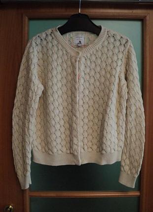 Вязаный вязаный кардиган на кнопках