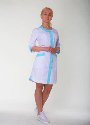 Коттоновый красивий жіночий медичний халат з вставкою, білий+ бірюзовий, великі розміри 42-66