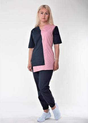Стильный медицинский  женский костюм без застежки: удлиненная туника и штаны-джоггеры на резинке 42-56