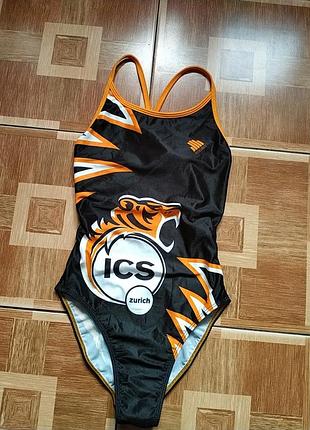 Купальник для басейну