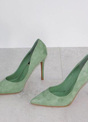 Лодочки оливкового цвета на шпильке классика туфли женские2 фото