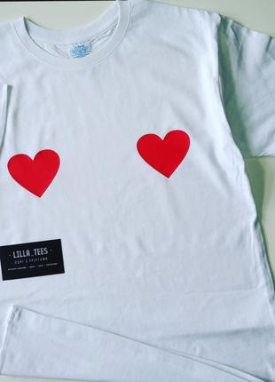 Футболка белая с сердечками
