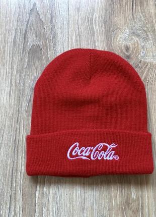 Зимняя мужская шапка the coca-cola