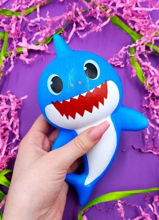 Игрушка антистресс акула мягкая детская, сквиш рыба голубая/желтая для детей с запахом, squishy fish shark1 фото