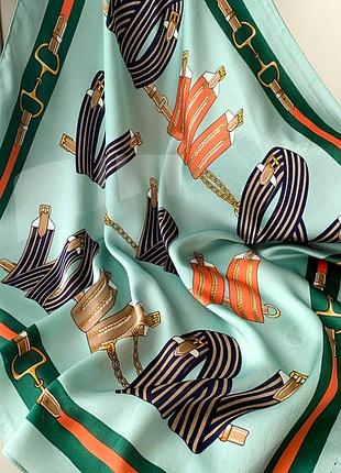 Шейный платок шелковый стильный мятный 70*70 см