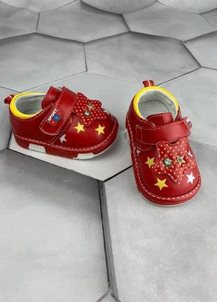 Красные led пинетки-туфельки для младенцев 14